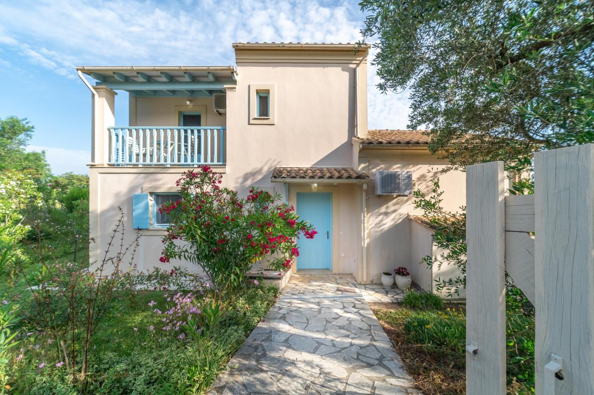Aroggia Farm Farm stay Xanthatai