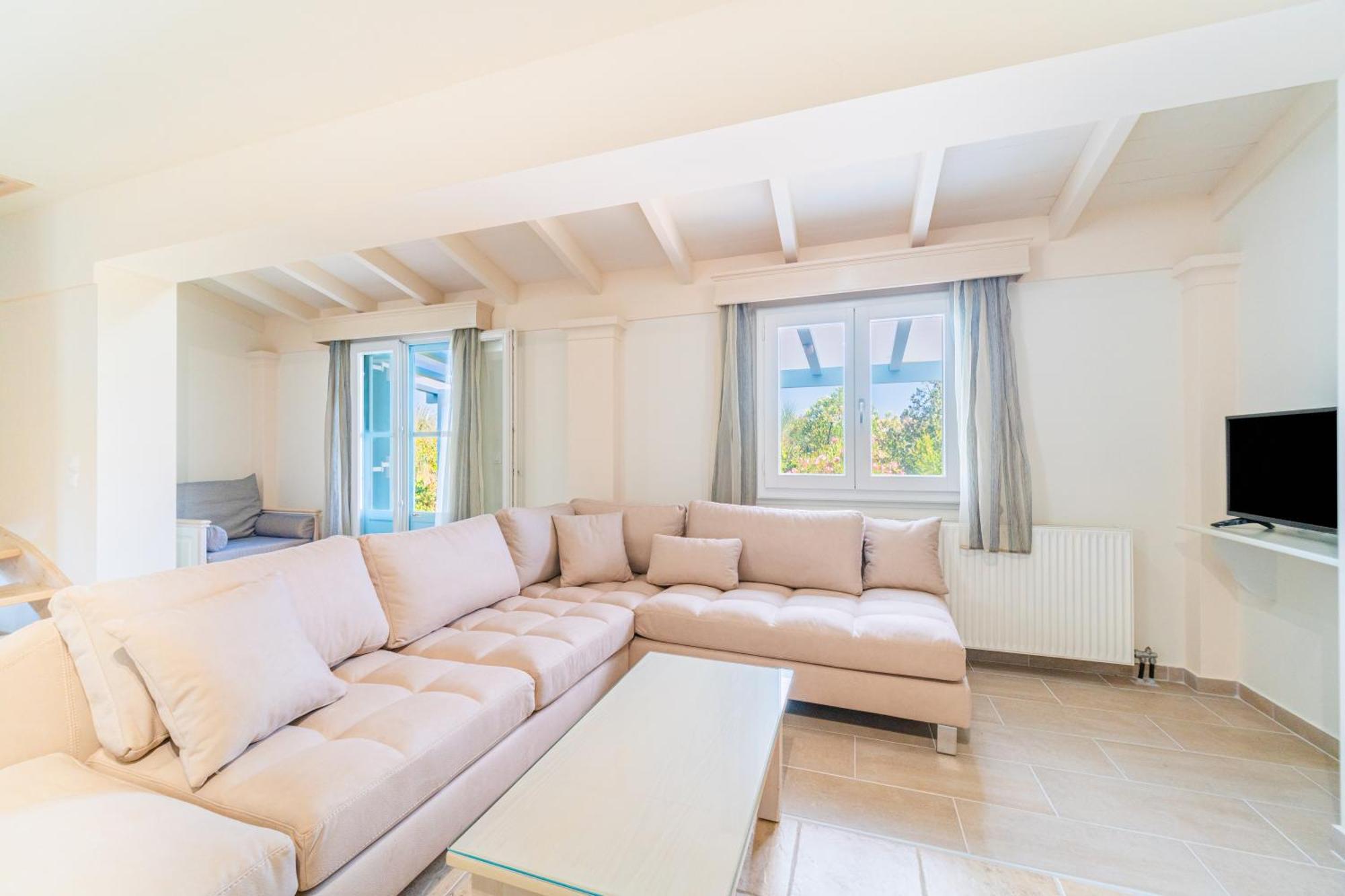 Farm stay Aroggia Farm